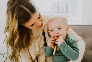 hayes silicone & wood teether ring - terra cotta - Blush Bebes 